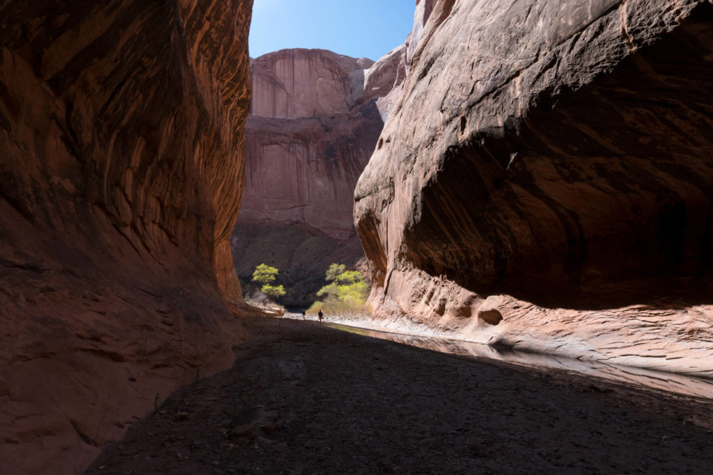 Tunnel view in Halls Creek Narrows